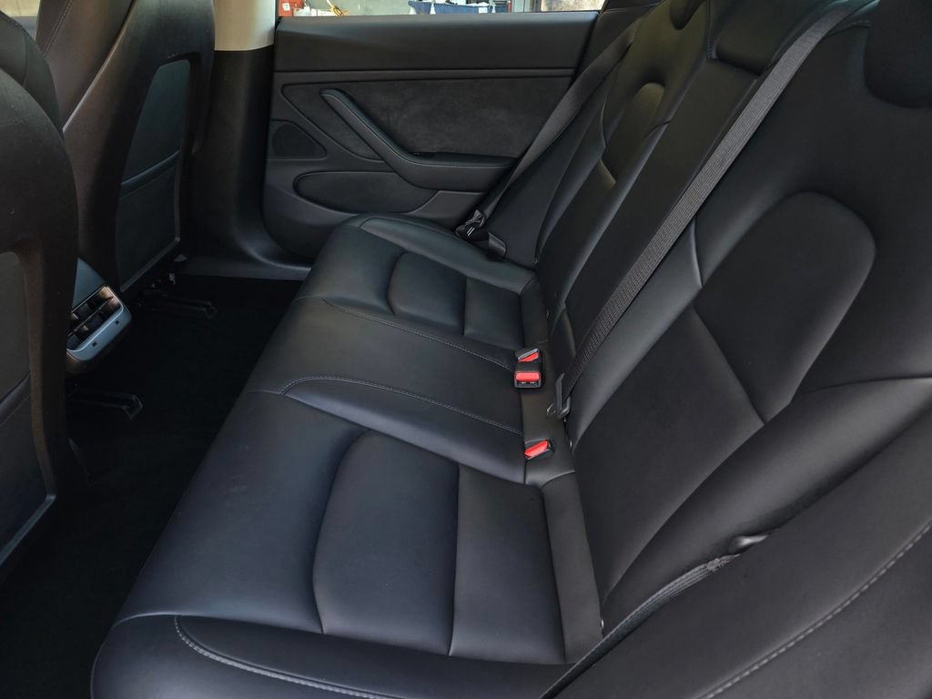 Used 2019 Tesla Model 3 RWD image 13