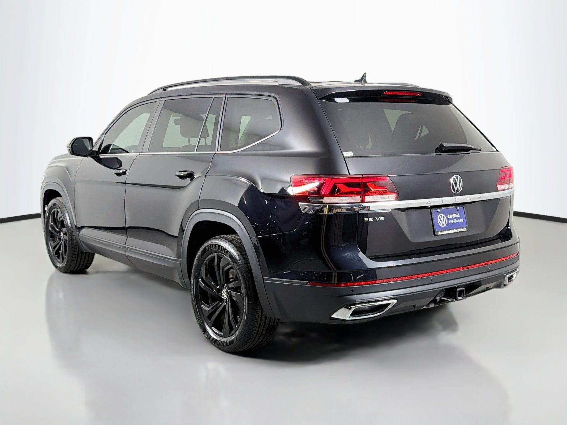 Certified 2023 Volkswagen Atlas SE w/ Panoramic Sunroof Package FWD image 7