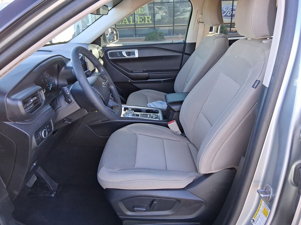 Used 2024 Ford Explorer 4WD image 9