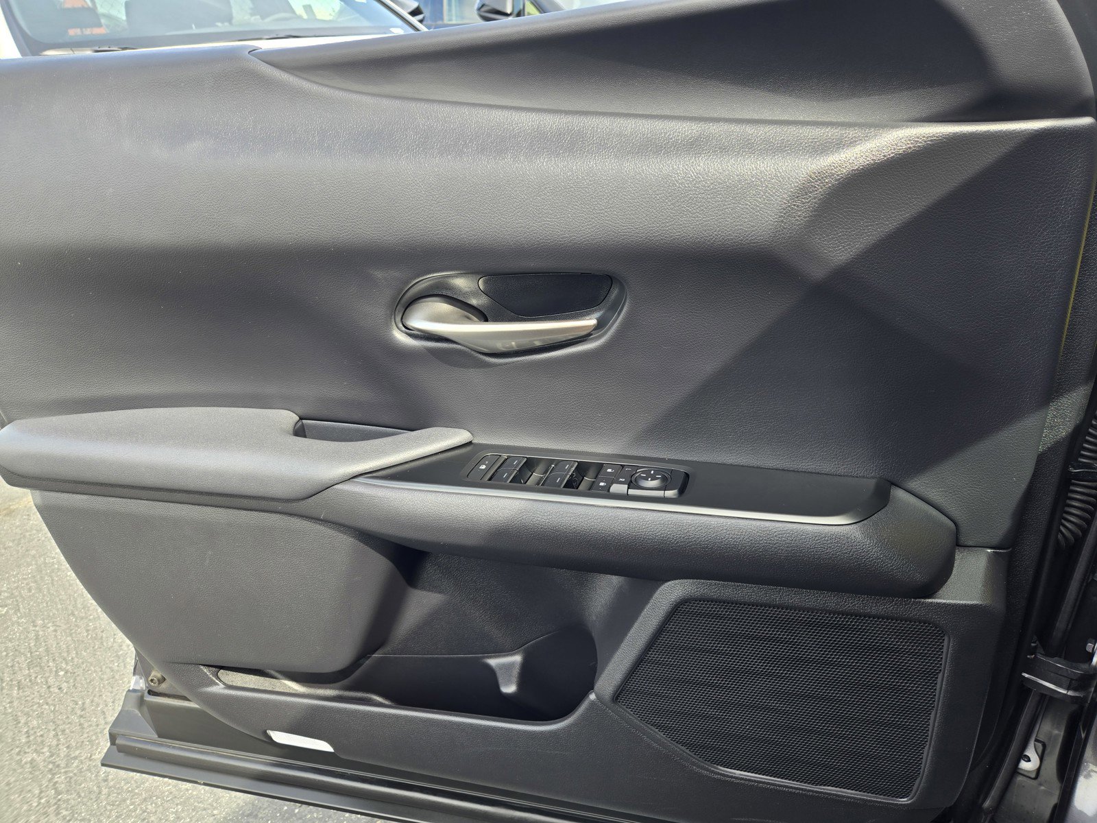 Certified 2025 Lexus UX 300h FWD w/ Accessory Package (Z1) image 25