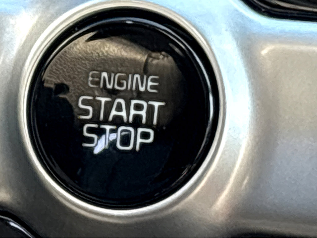 Used 2021 Kia Seltos SX w/ SX Sunroof Package image 4