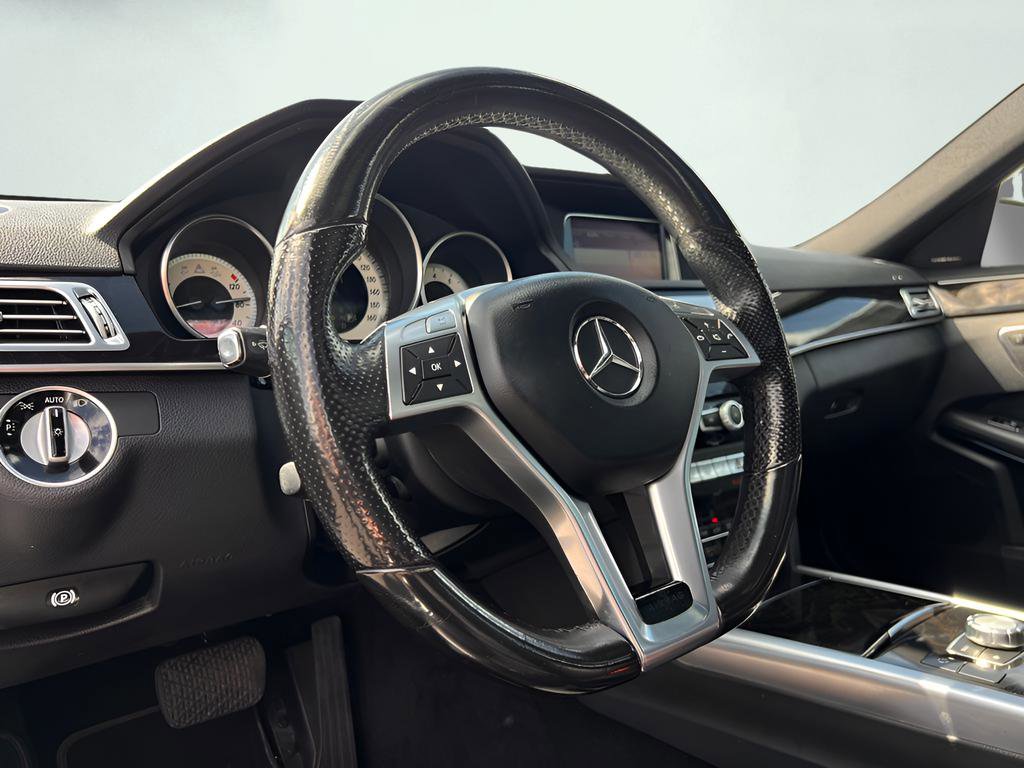 Used 2014 Mercedes-Benz E 350 4MATIC Sedan image 43
