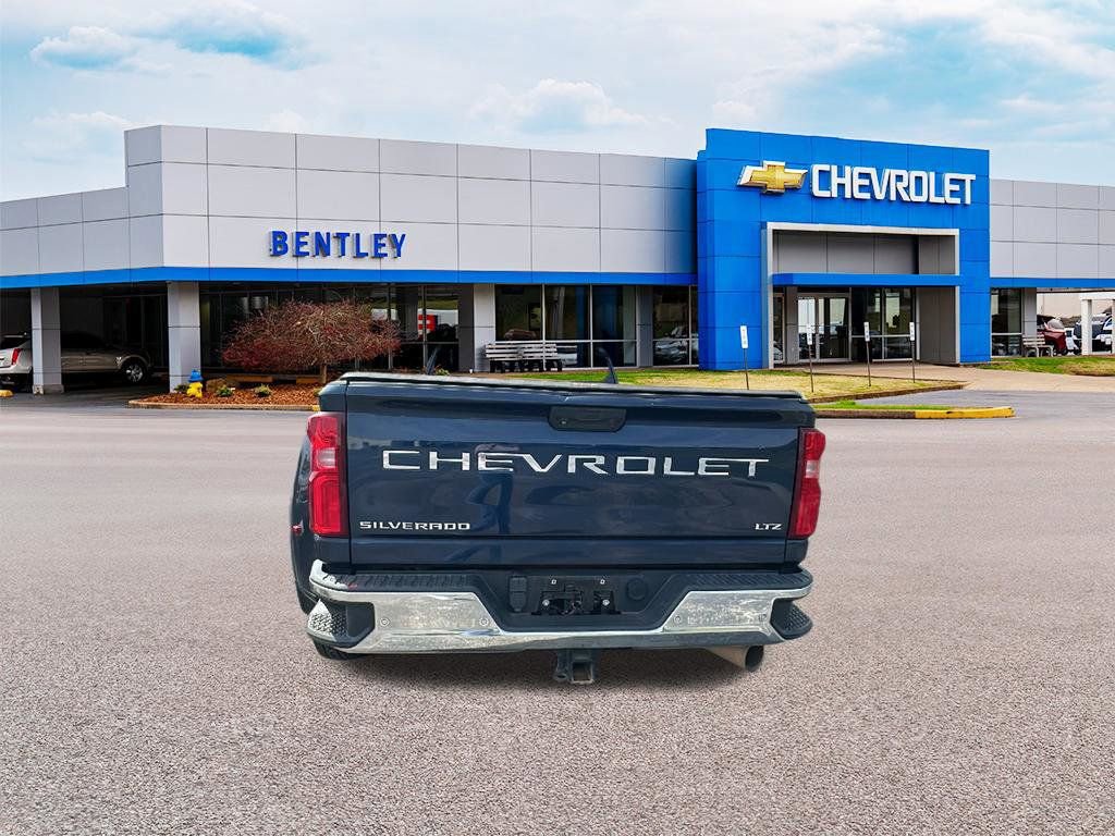 Used 2020 Chevrolet Silverado 3500 LTZ w/ LTZ Plus Package image 7