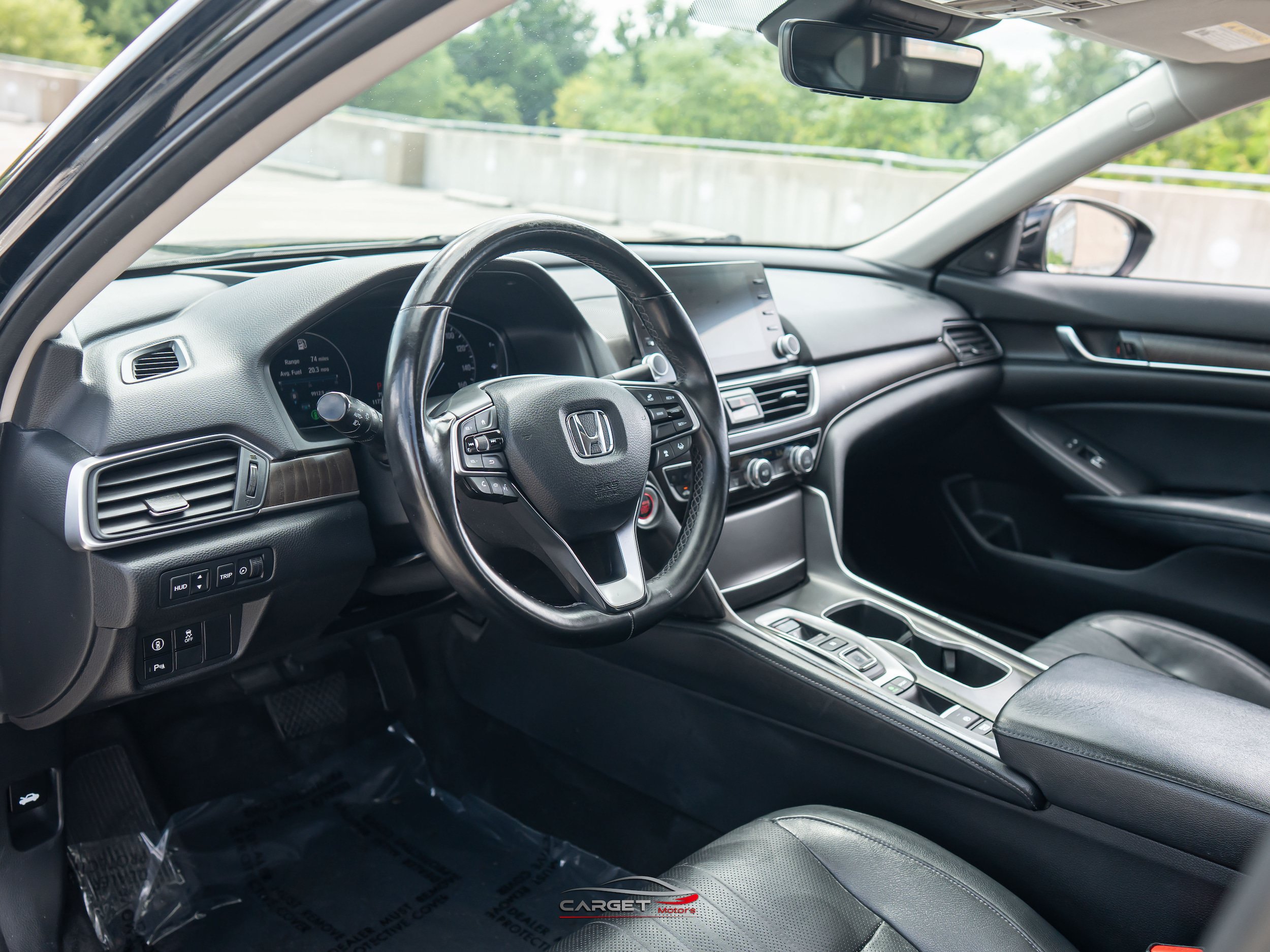 Used 2018 Honda Accord Touring image 13