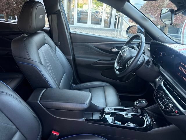 Used 2024 Buick Envista Sport Touring w/ Convenience I Package FWD image 26