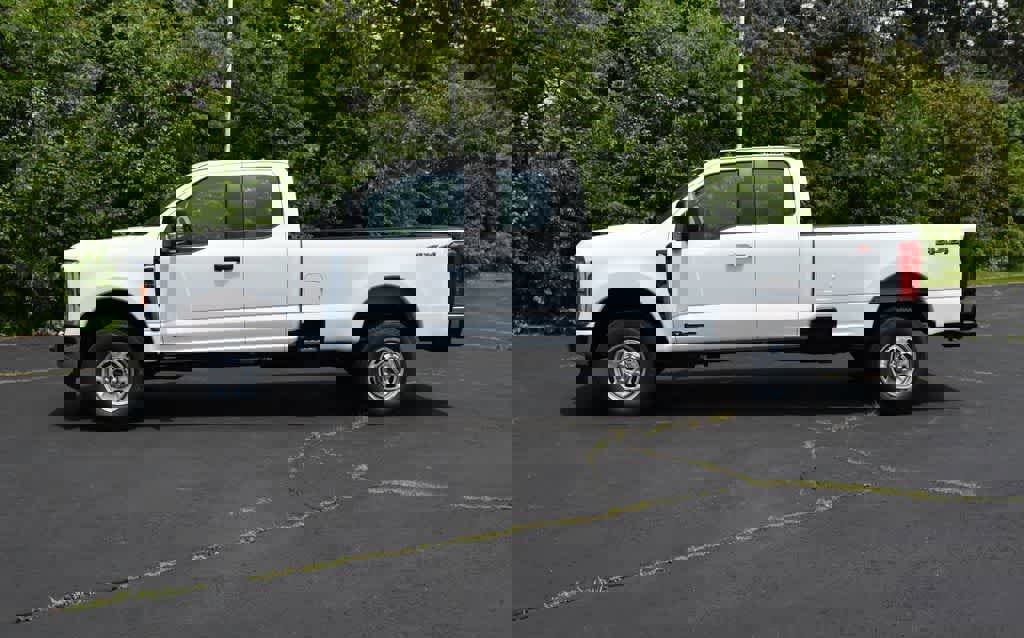 New 2025 Ford F350 XL w/ XL Chrome Package image 6