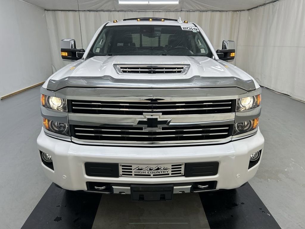 Used 2019 Chevrolet Silverado 3500 High Country w/ Duramax Plus Package image 3
