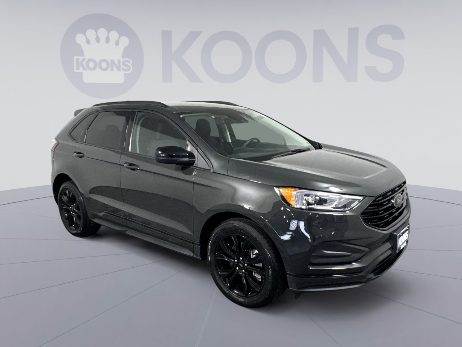 Used 2022 Ford Edge SE w/ Black Appearance Package image 10