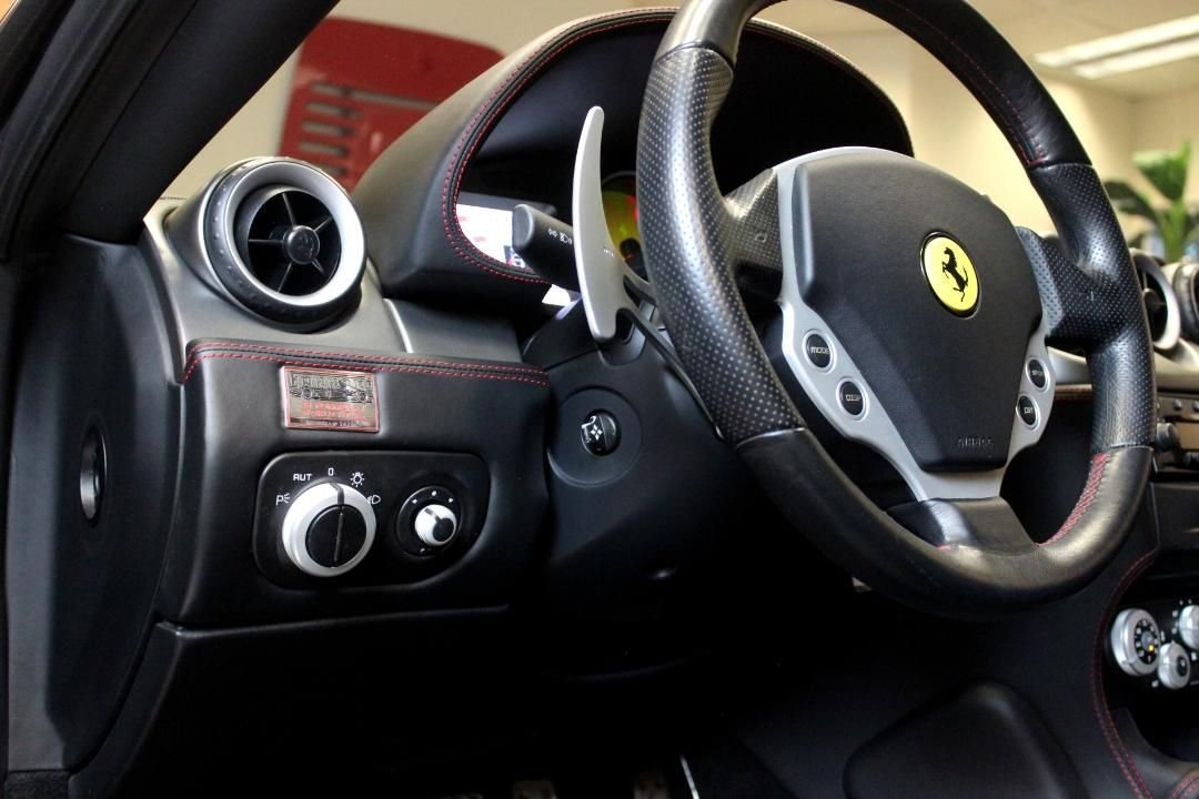 Used 2006 Ferrari 612 Scaglietti image 28