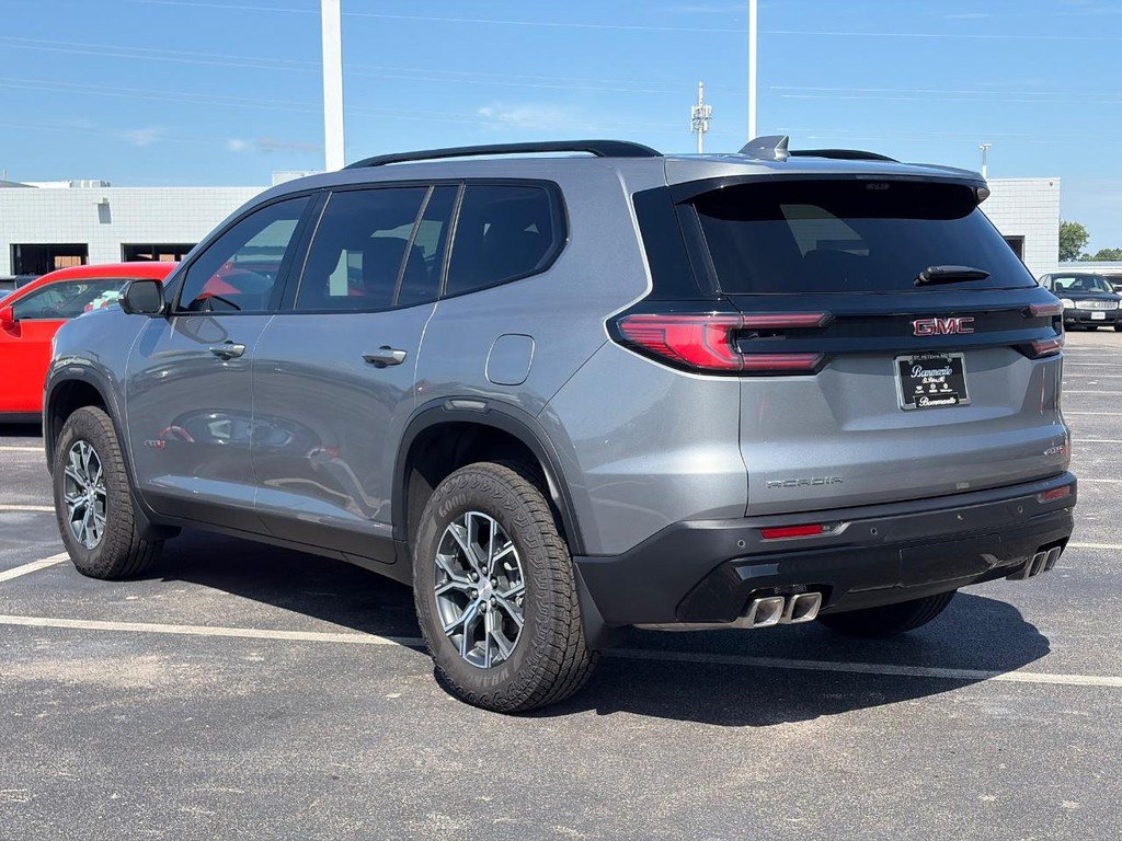 Used 2026 GMC Acadia AT4 w/ Luxury Package AWD/4WD image 8