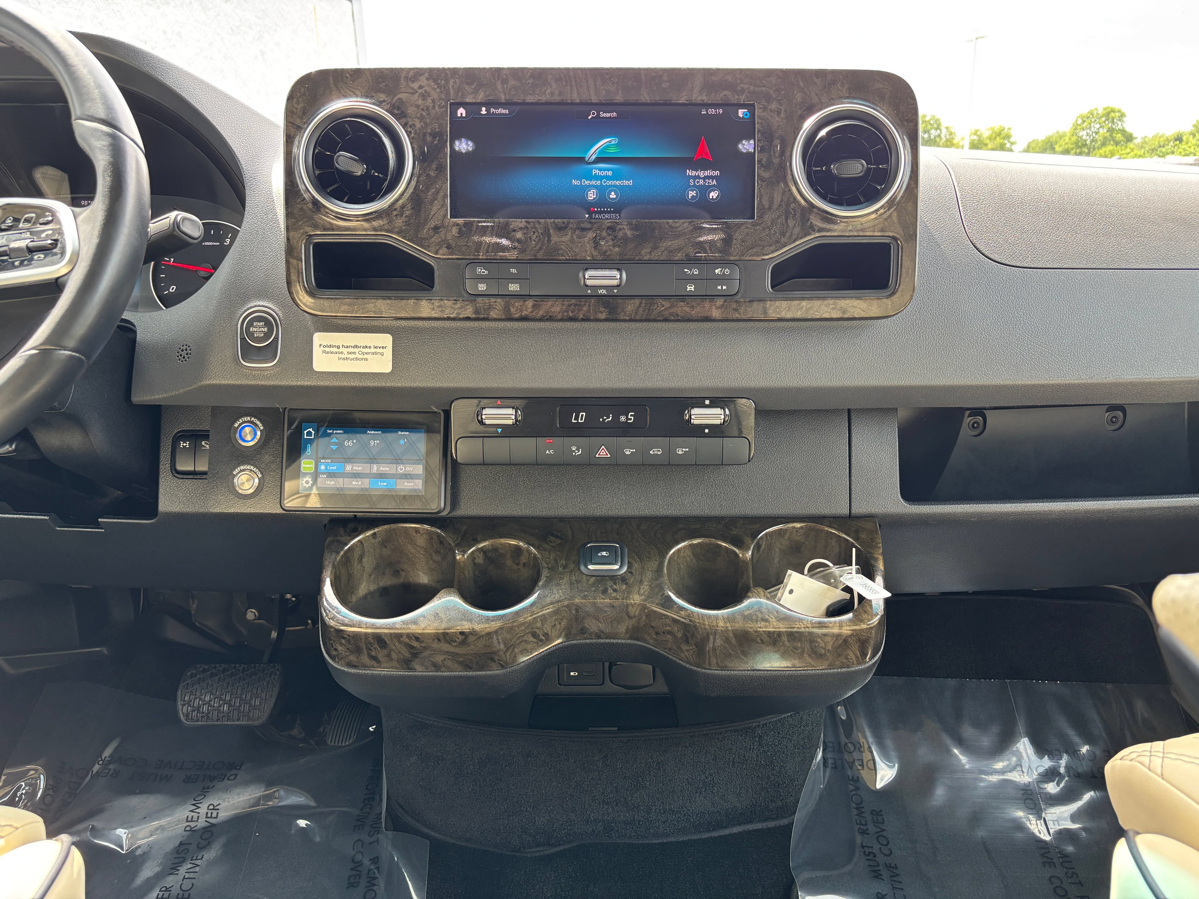Used 2020 Mercedes-Benz Sprinter 3500 image 28