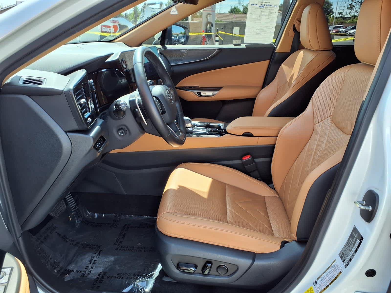 Used 2025 Lexus NX 450h+ AWD w/ Accessory Package (2T) image 18