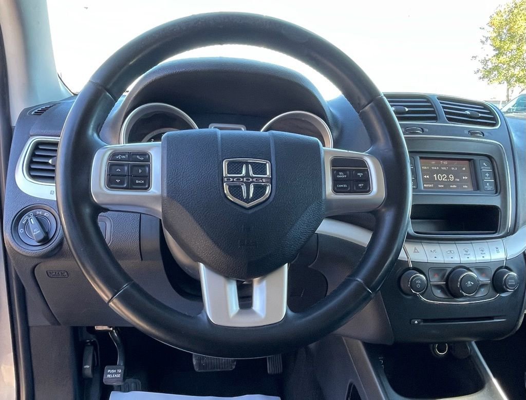 Used 2018 Dodge Journey SXT w/ Connectivity Group FWD image 19