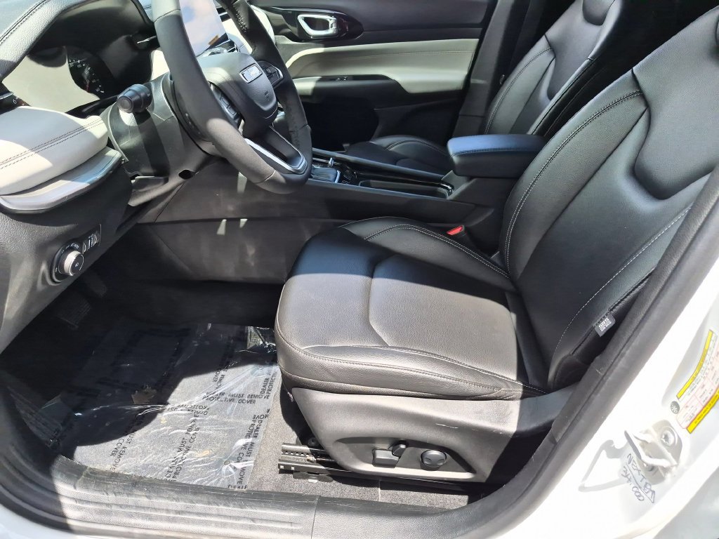 Used 2025 Jeep Compass Limited AWD/4WD image 20