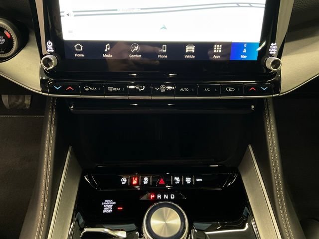 New 2026 Jeep Grand Wagoneer L Limited w/ HD Trailer Tow Package AWD/4WD image 20
