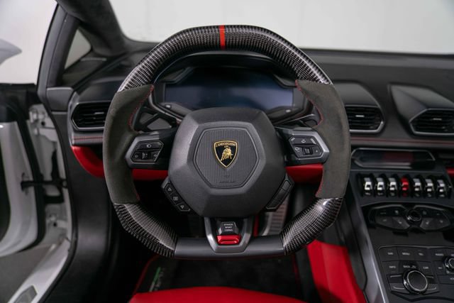Used 2019 Lamborghini Huracan LP 580-2 RWD image 18