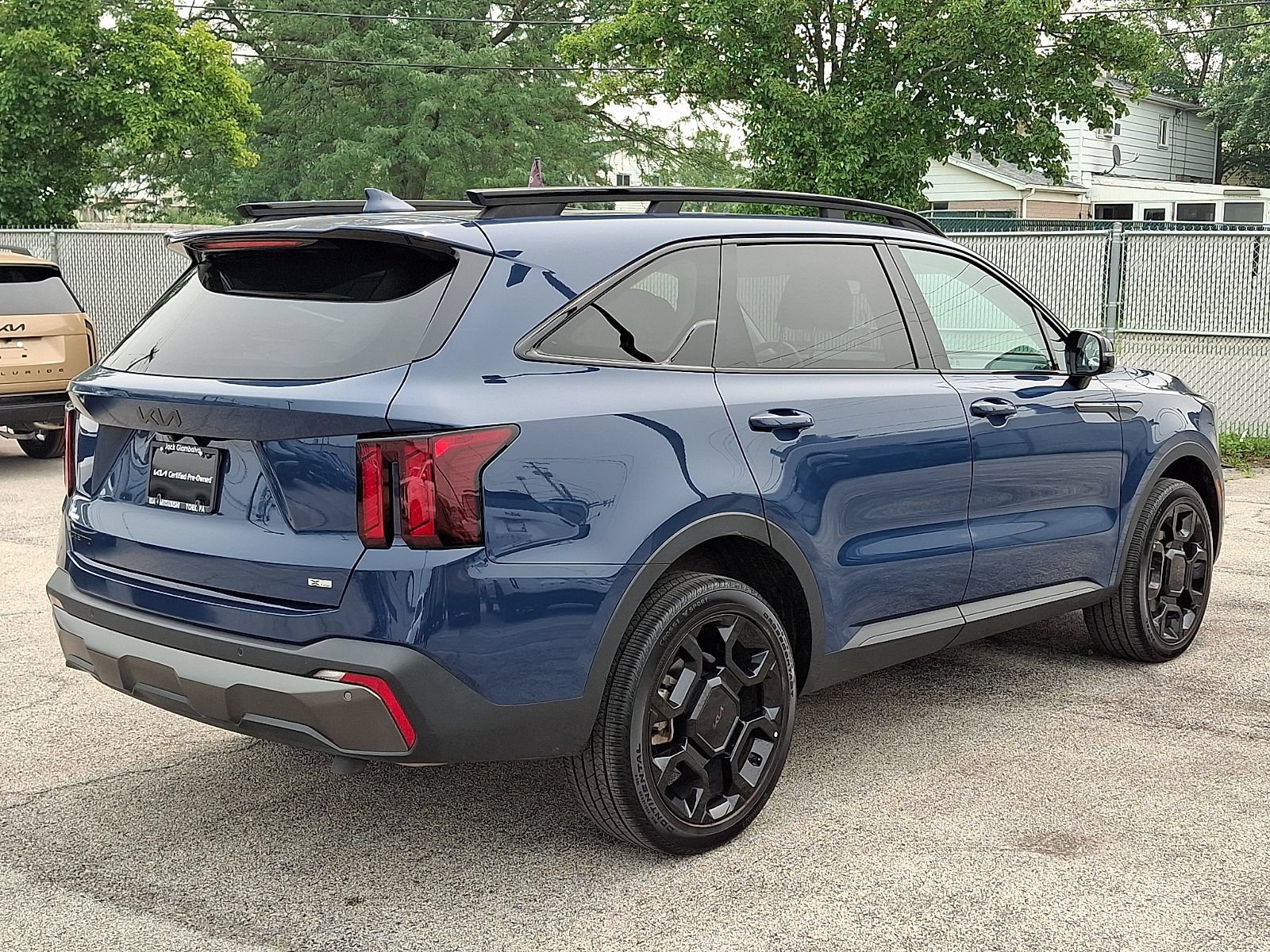 Used 2025 Kia Sorento X-Line EX AWD/4WD image 2
