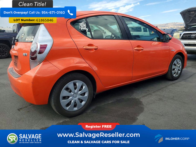 Used 2013 Toyota Prius C Three FWD image 4
