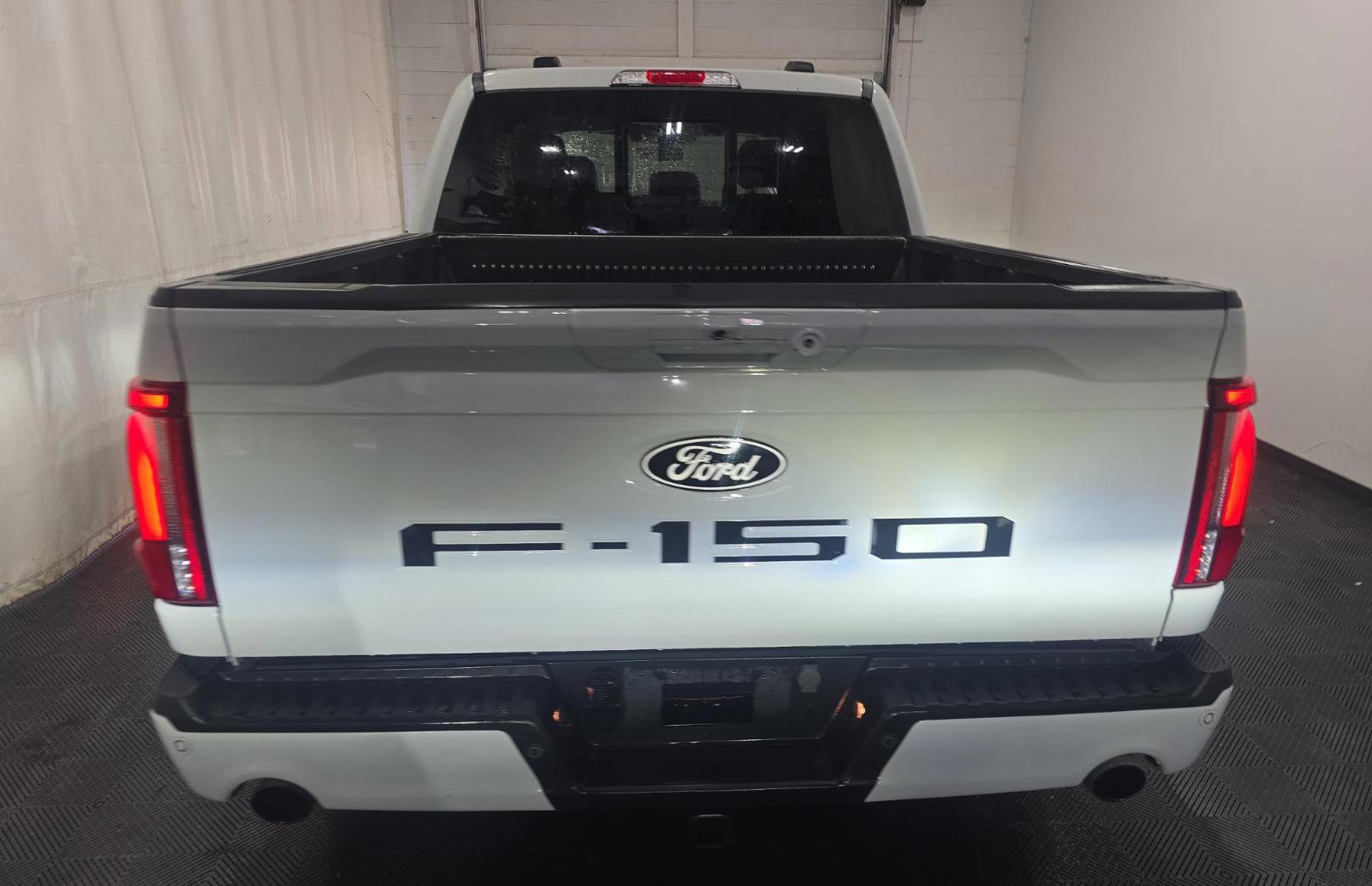 Used 2024 Ford F150 Lariat AWD/4WD image 5