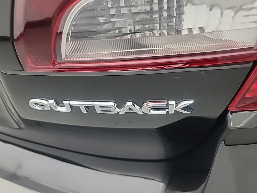 Used 2019 Subaru Outback 2.5i Limited AWD/4WD image 11