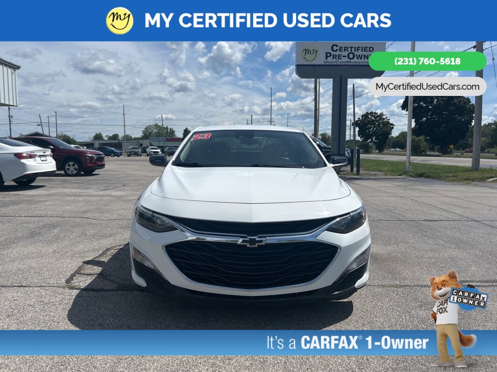 Used 2023 Chevrolet Malibu LT image 2