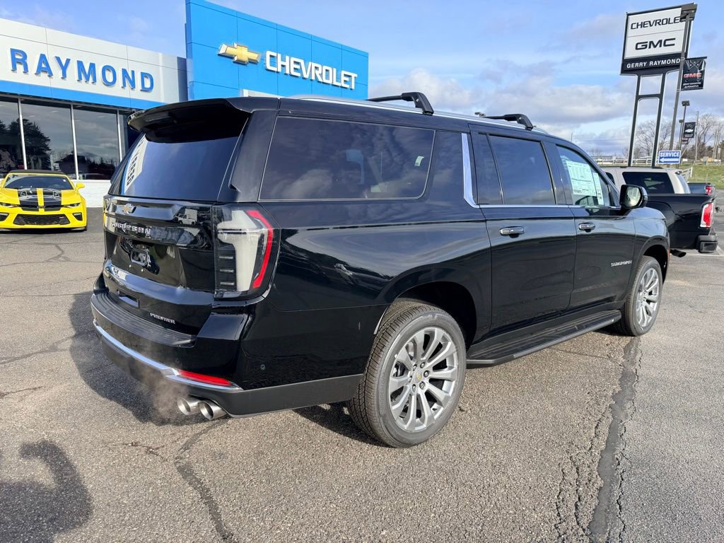 New 2026 Chevrolet Suburban Premier image 6