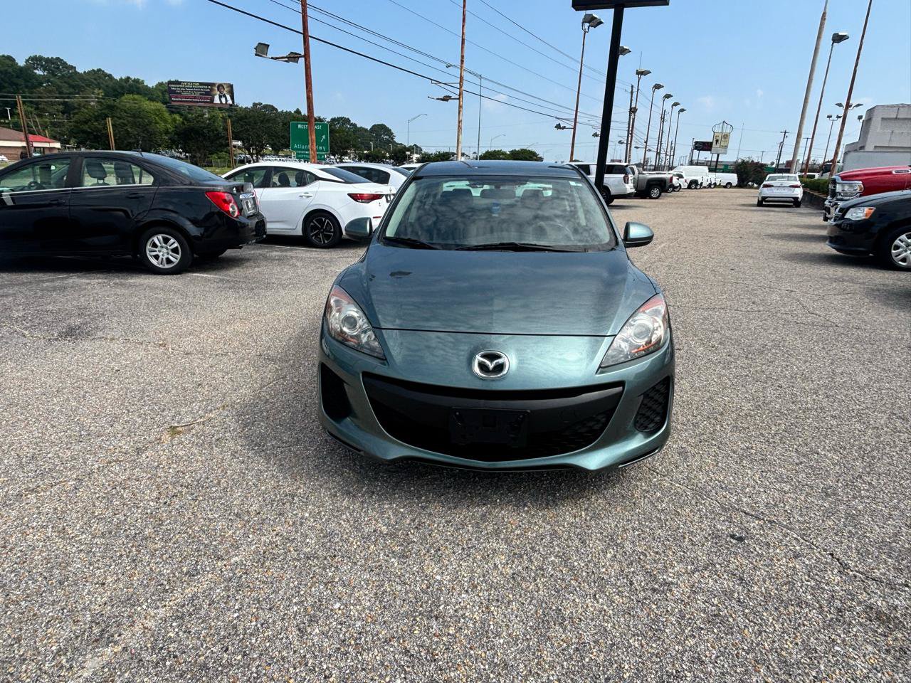 Used 2013 MAZDA MAZDA3 i SV w/ Convenience Pkg FWD image 8