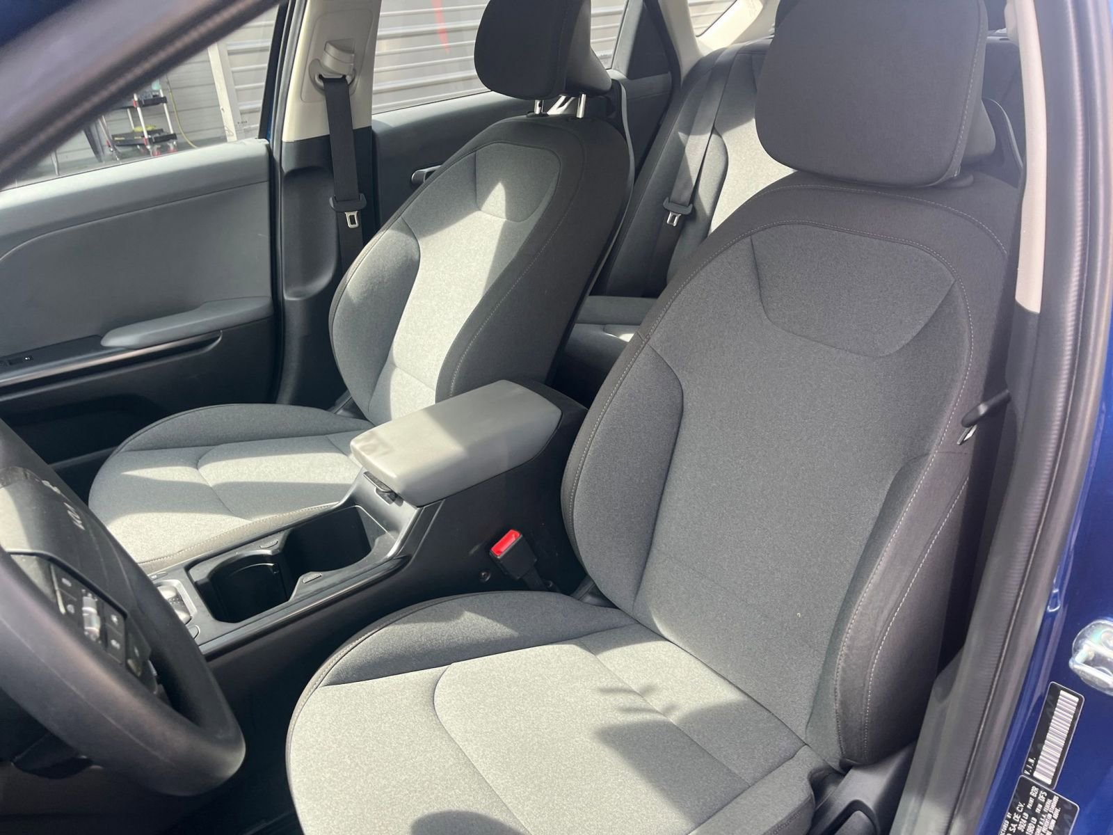 Used 2025 Kia K4 FWD image 32