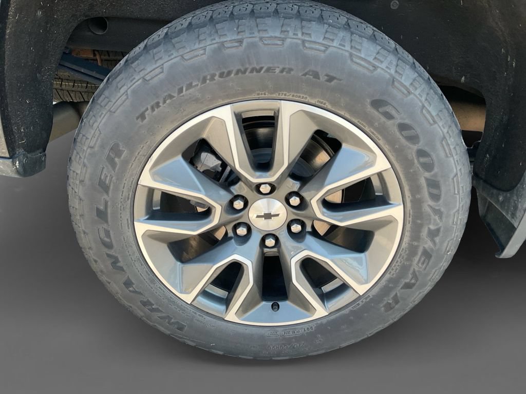 Used 2023 Chevrolet Silverado 1500 RST w/ Protection Package AWD/4WD image 10