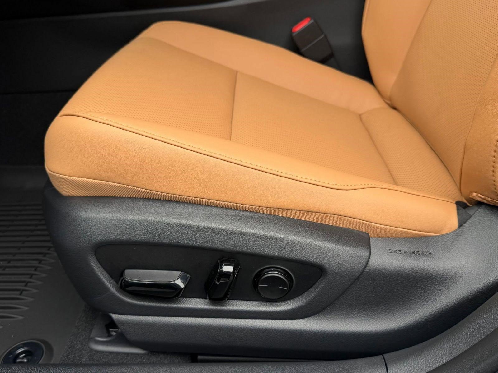 New 2026 Lexus UX 300h AWD image 14