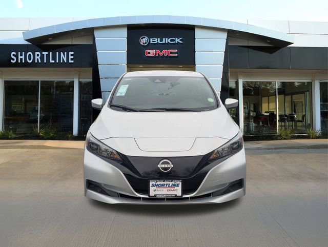 Used 2024 Nissan Leaf S image 9