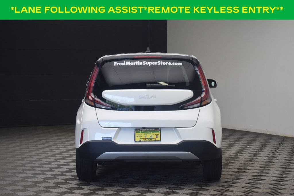 Used 2025 Kia Soul LX w/ LX Technology Package FWD image 8