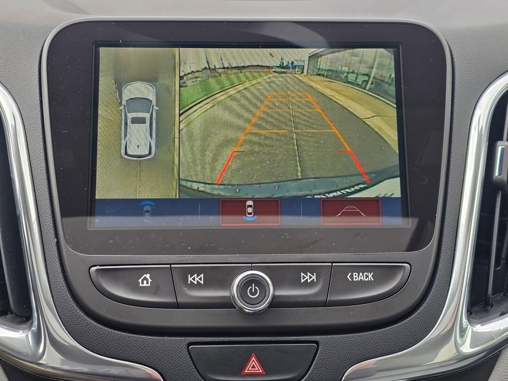 Used 2018 Chevrolet Equinox Premier image 30