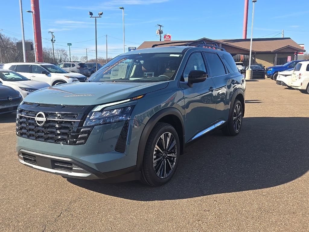 New 2026 Nissan Pathfinder Platinum image 3