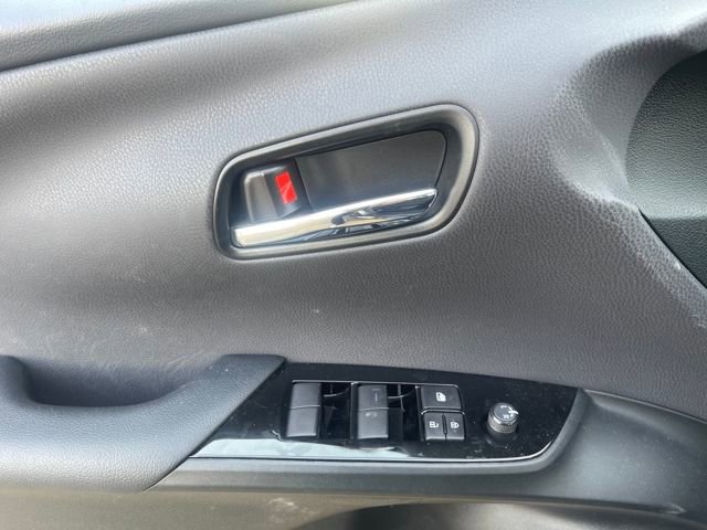 Used 2022 Toyota Prius Prime LE image 18