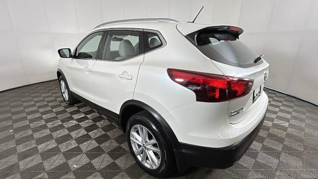 Used 2018 Nissan Rogue Sport SV w/ SV All-Weather Package FWD image 4