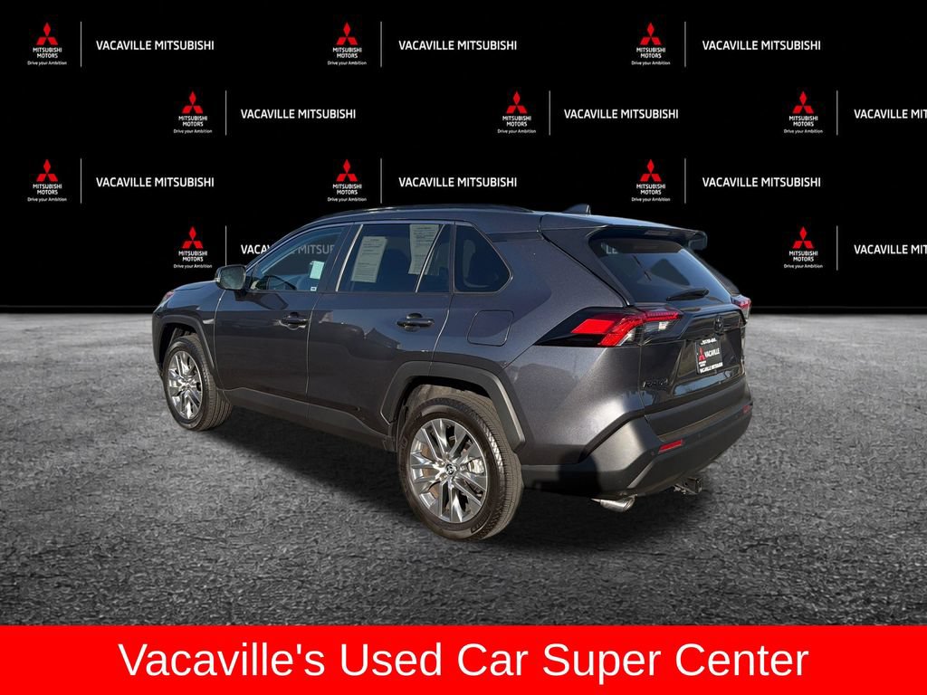 Used 2023 Toyota RAV4 XLE Premium AWD/4WD image 4