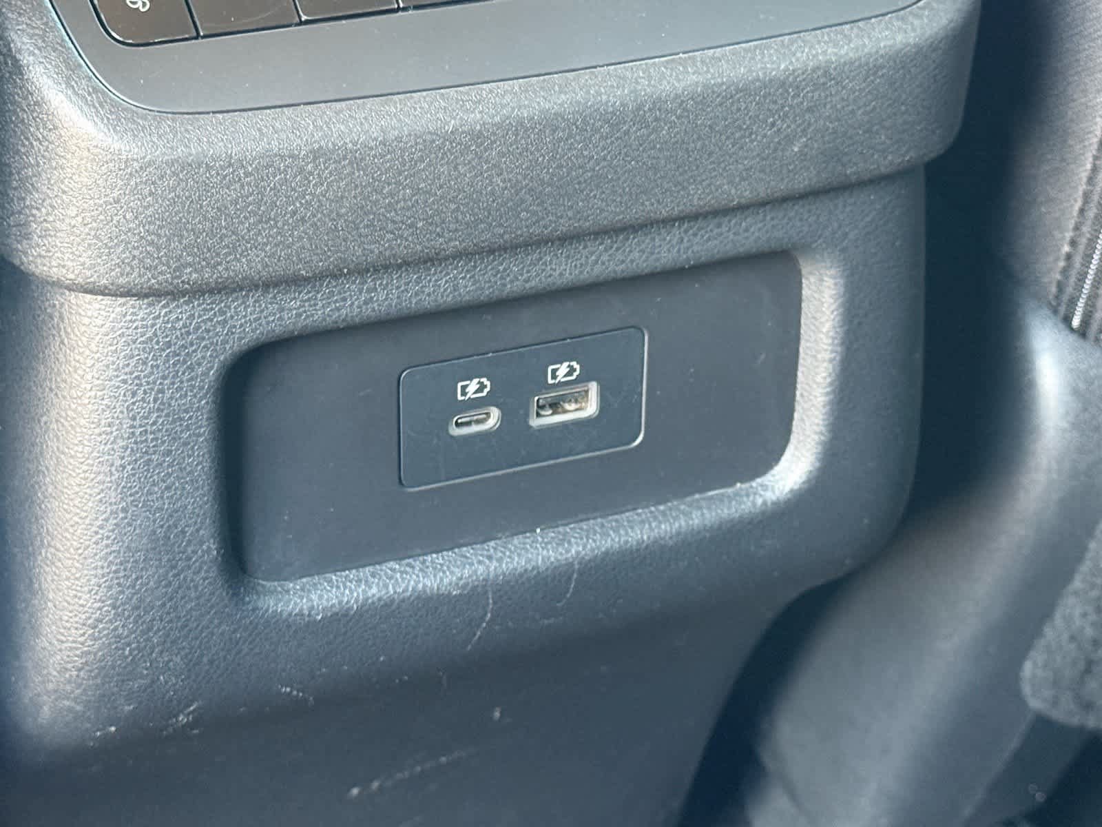 Used 2024 Nissan Pathfinder SV AWD/4WD image 29
