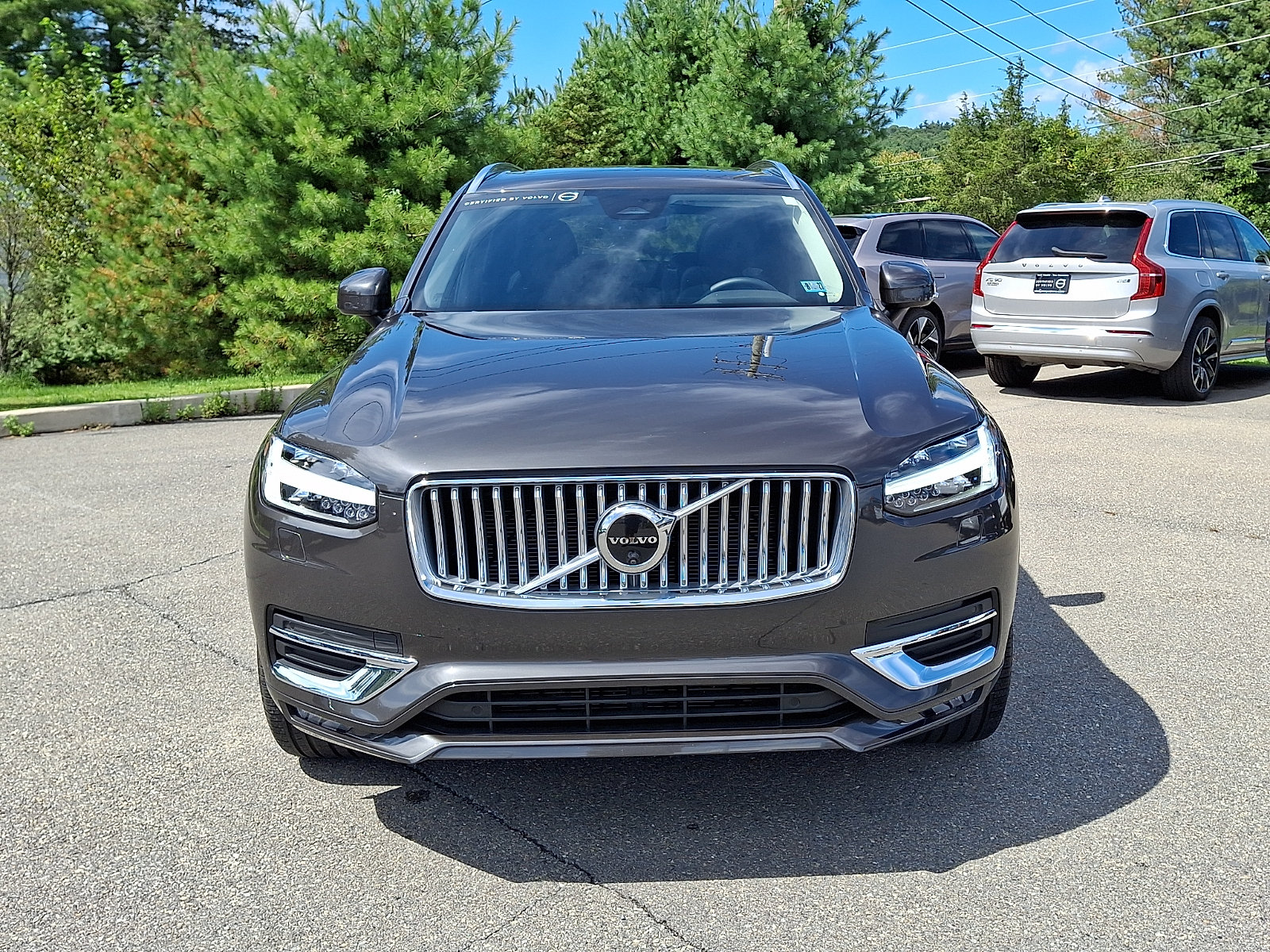 Certified 2024 Volvo XC90 B6 Plus AWD/4WD image 2