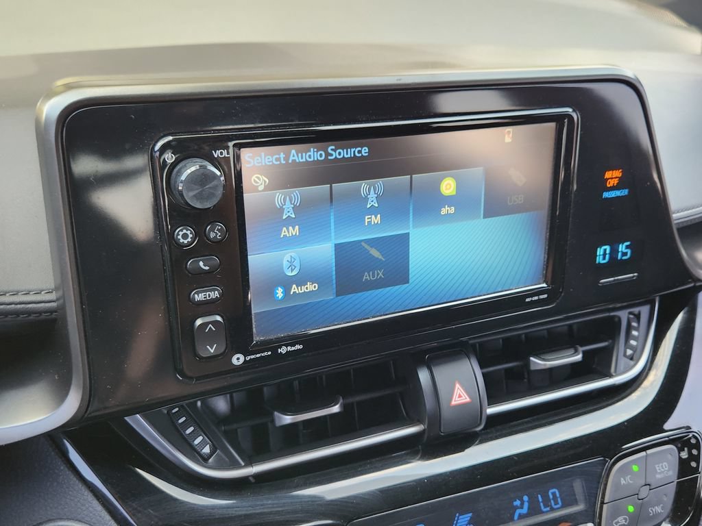 Used 2018 Toyota C-HR XLE FWD image 8