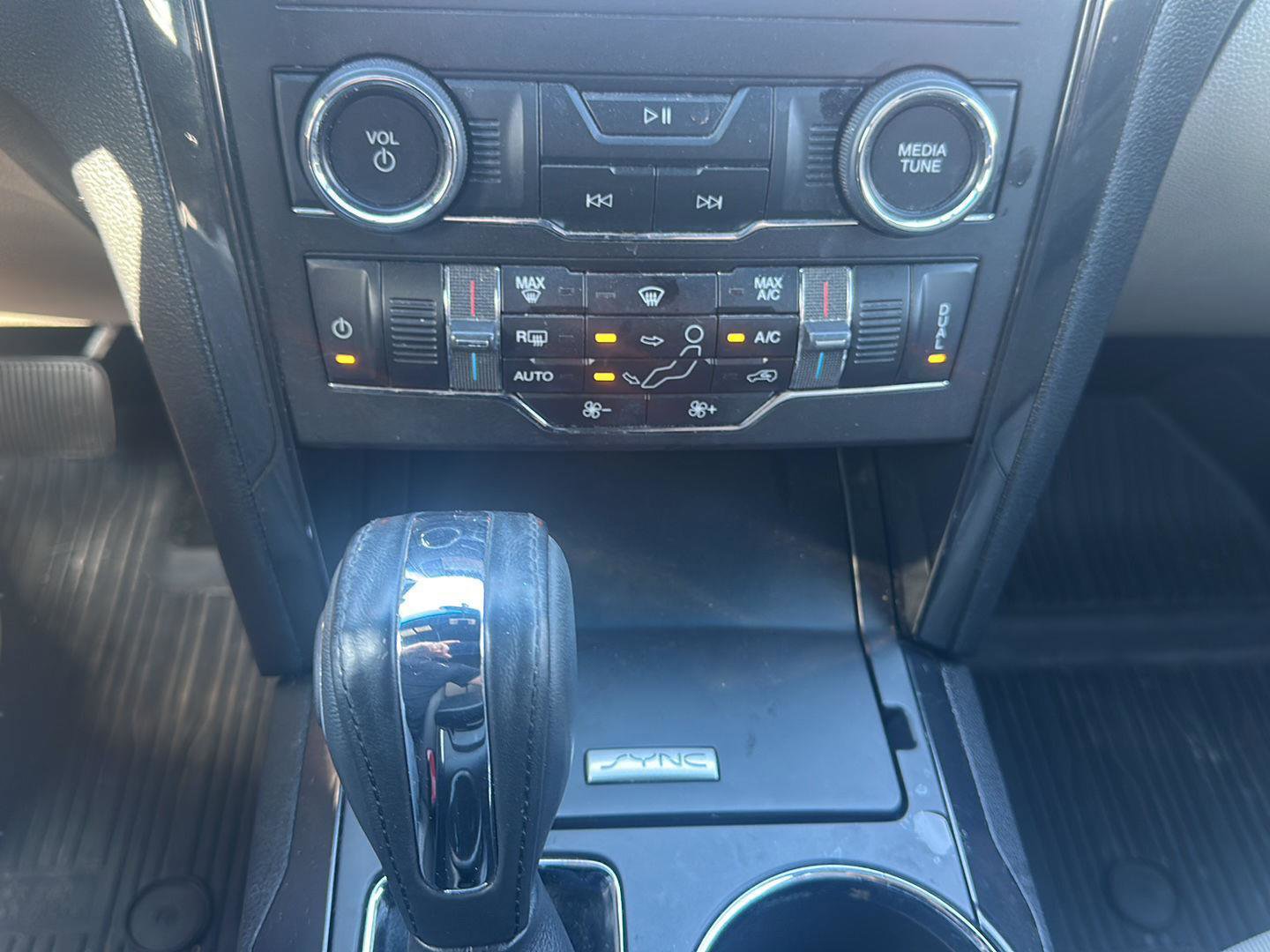 Used 2018 Ford Explorer XLT w/ Equipment Group 201A image 20