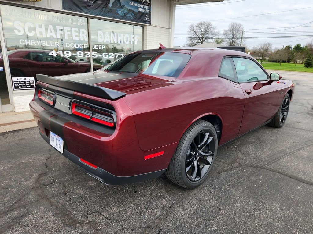 Used 2018 Dodge Challenger R/T Plus RWD image 3