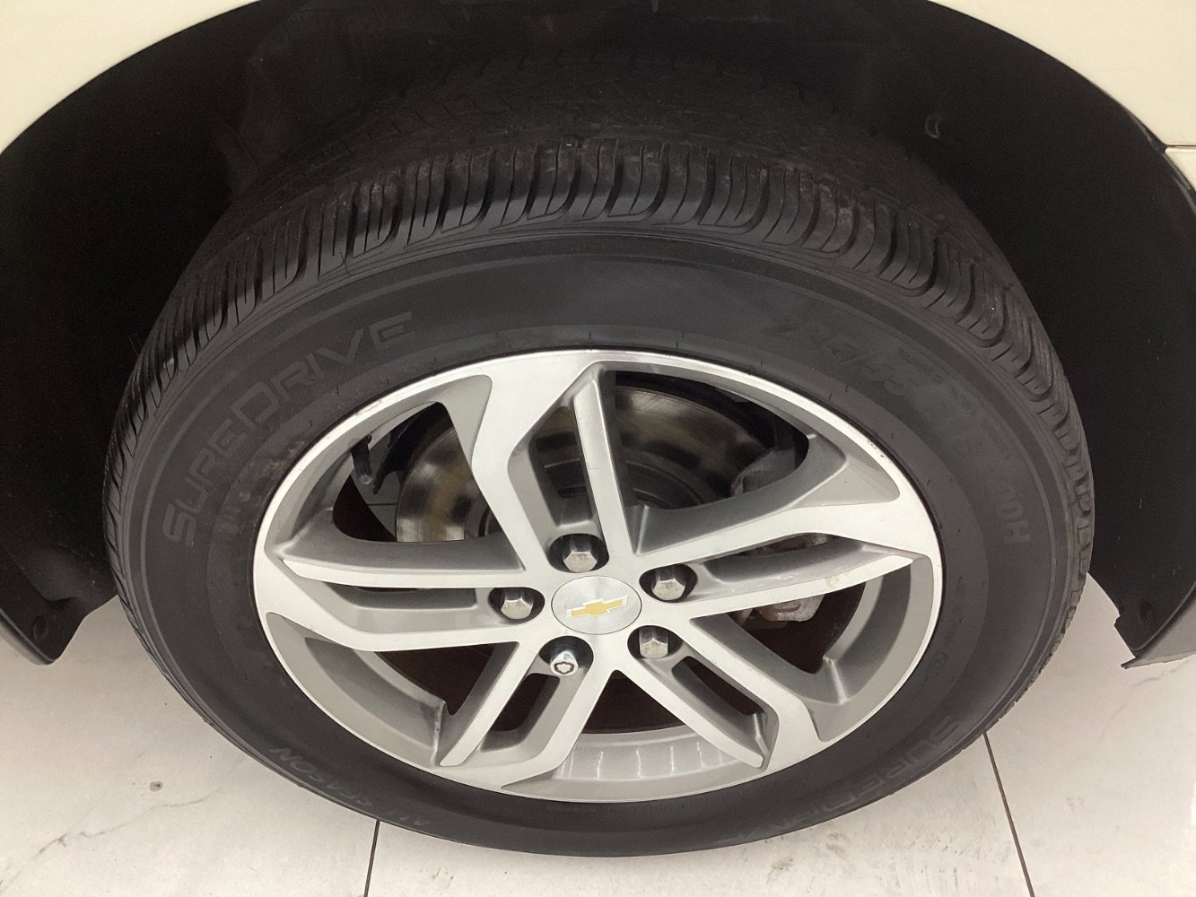 Used 2016 Chevrolet Equinox LTZ w/ Enhanced Convenience Package image 44