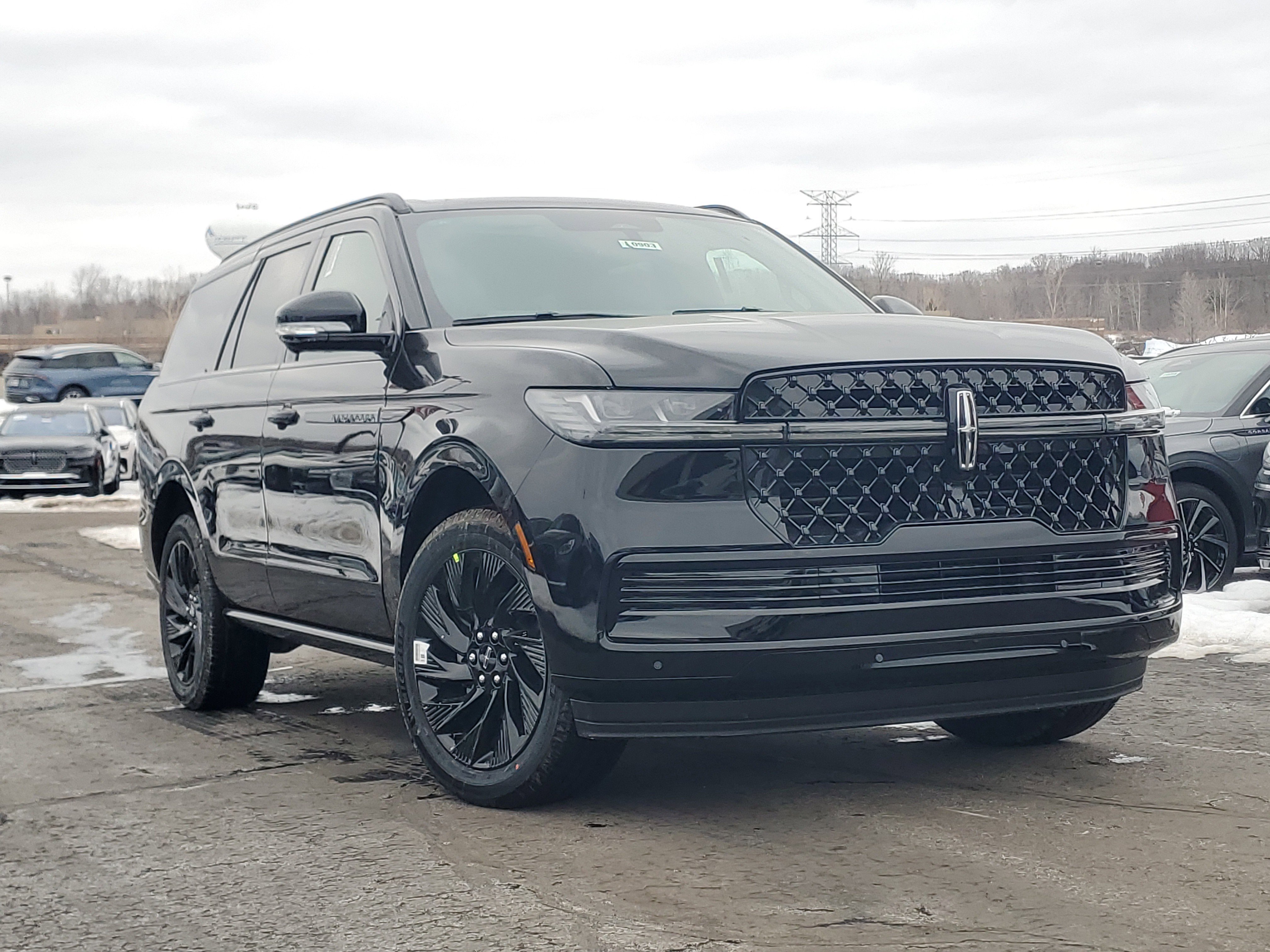 New 2026 Lincoln Navigator Reserve w/ Jet Appearance Package image 1
