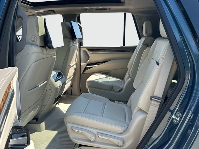 Used 2026 Cadillac Escalade Platinum Sport w/ LPO, ONYX Package AWD/4WD image 11