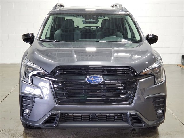 Used 2025 Subaru Ascent Onyx Edition image 8