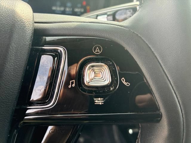 Used 2023 Lincoln Corsair FWD image 12