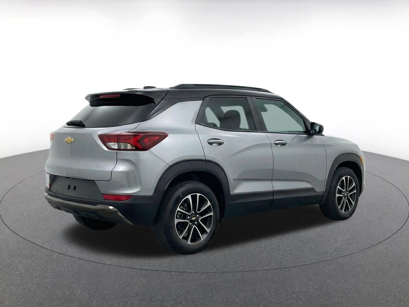 Used 2025 Chevrolet TrailBlazer LT FWD image 9