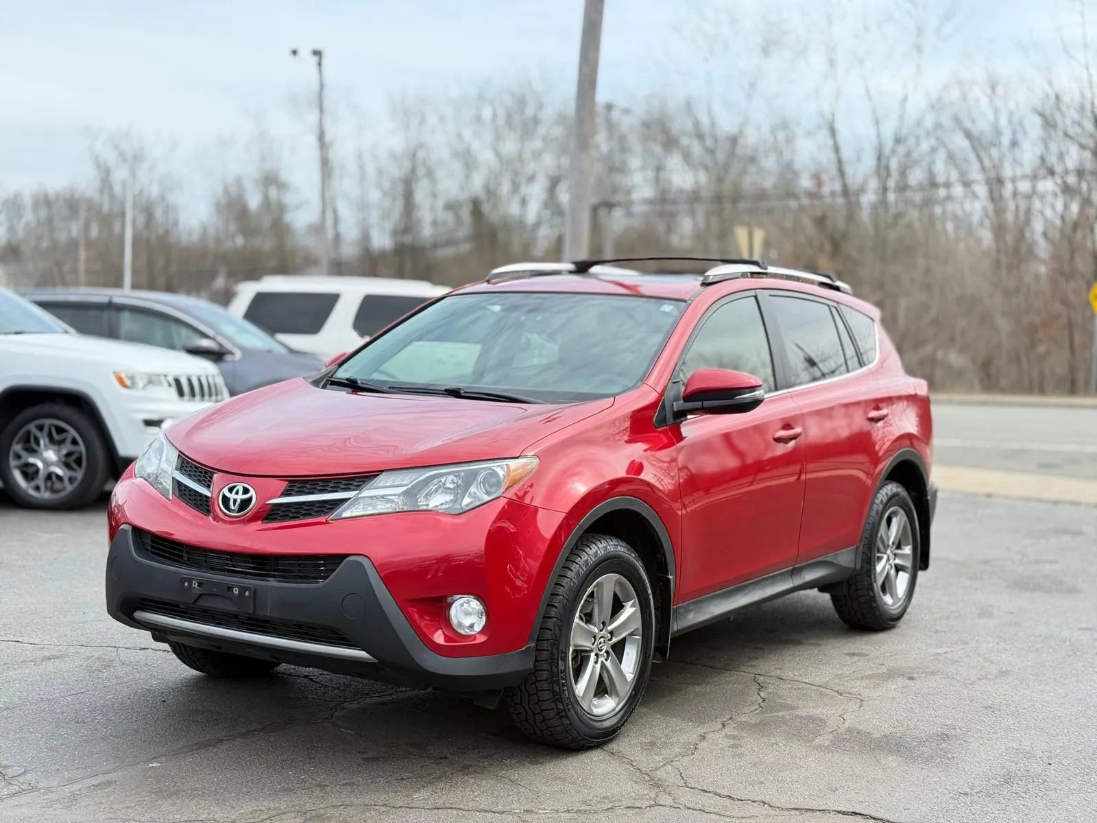 Used 2015 Toyota RAV4 XLE w/ Four Season Floor Mat Package image 4
