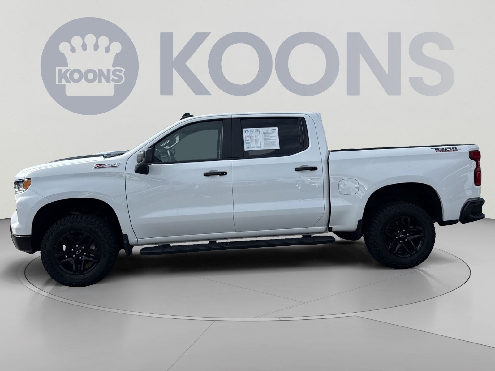 Used 2024 Chevrolet Silverado 1500 LT Trail Boss w/ Protection Package AWD/4WD image 2